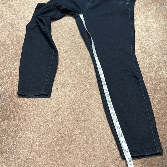 Torrid denim jegging size 12 regular - Picture 5 of 6